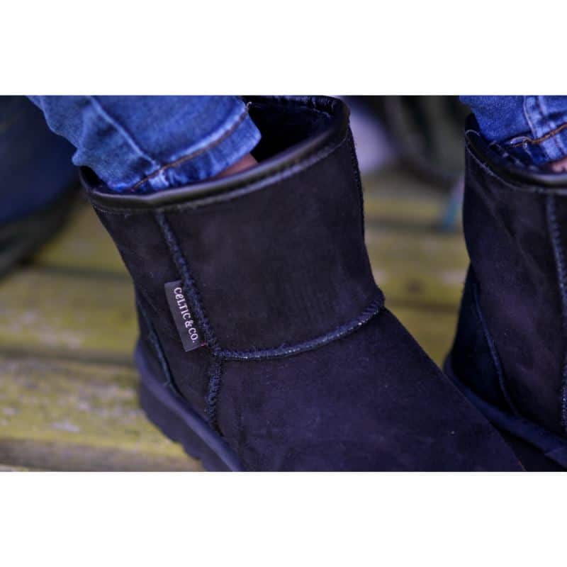 Sample Celtic Co British Black Sheepskin Boots Size 8 only Sheepskin. co
