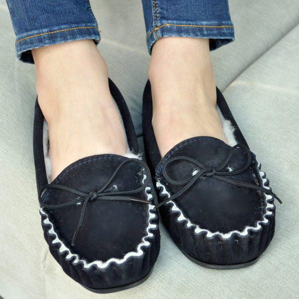 ugg tasman slippers size 6