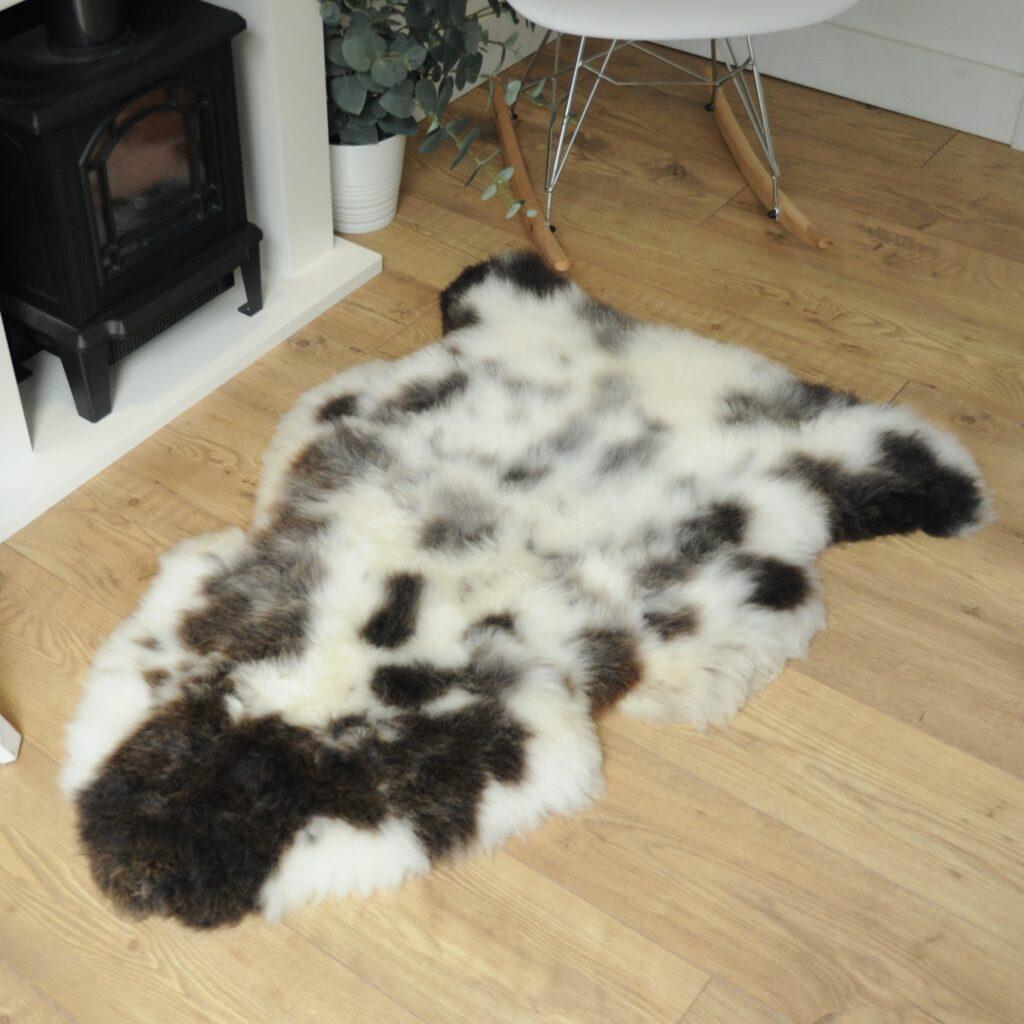 Whimpsy Rug Sheep 100% British Supersized Jacob Undyed Rare Breed Sheepskin Rugs ...