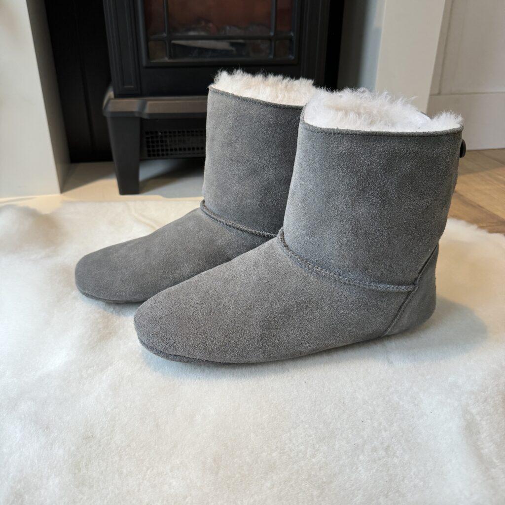 Luxury Sheepskin Indoor Slipper Boots - Size 8 - Photoshoot Pair Grey ...